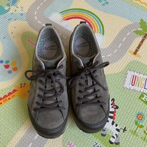 Dansko Paisley Black Waterproof Suede Shoes Vibram Women’s EU 41